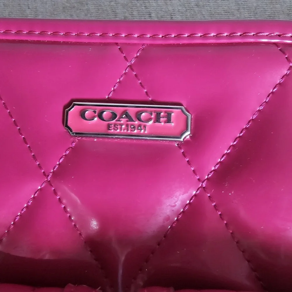 Coach Patent Leather Poppy Purse Bag Turnlock Hot Pink Barbiecore Bubblegum Y2K